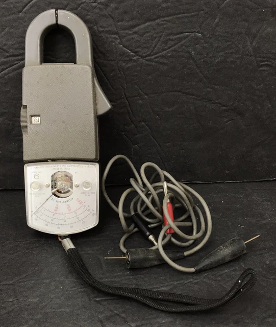 A.W. Sperry Instruments Inc. M-300 Snap AC Volt - Ammeter Japan