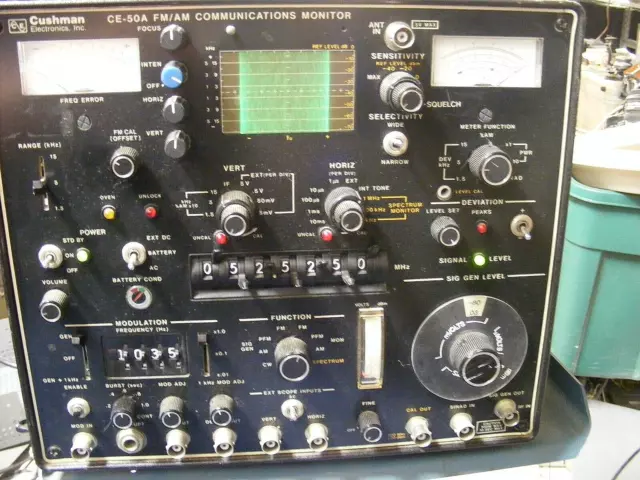 Cushman CE-50 (Black)  Communications Service Monitor AM/FM tested.