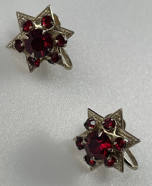 Vintage Screw Back Earrings Red Crystal Rhinestones Gold Tone Metal Stars