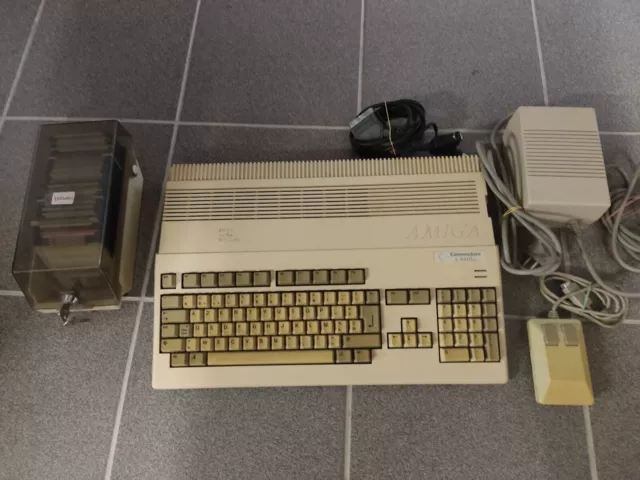 Ordinateur Amiga 500 Plus Complet