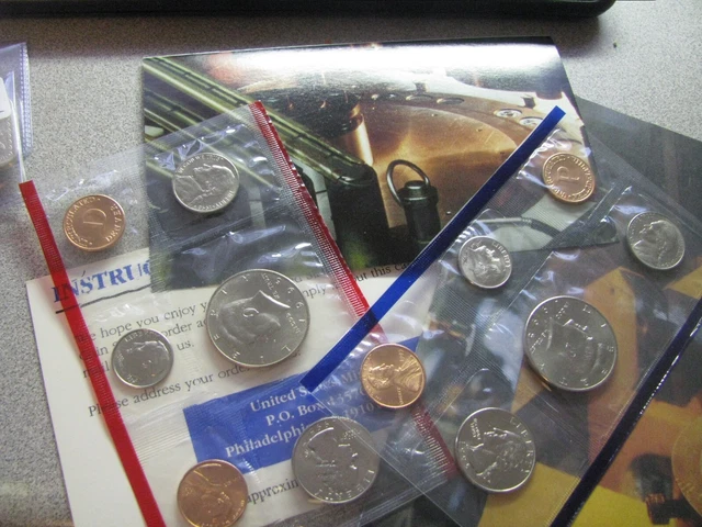 1995 US Mint 10 Coin Uncirculated Set Complete Philadelphia & Denver   COA