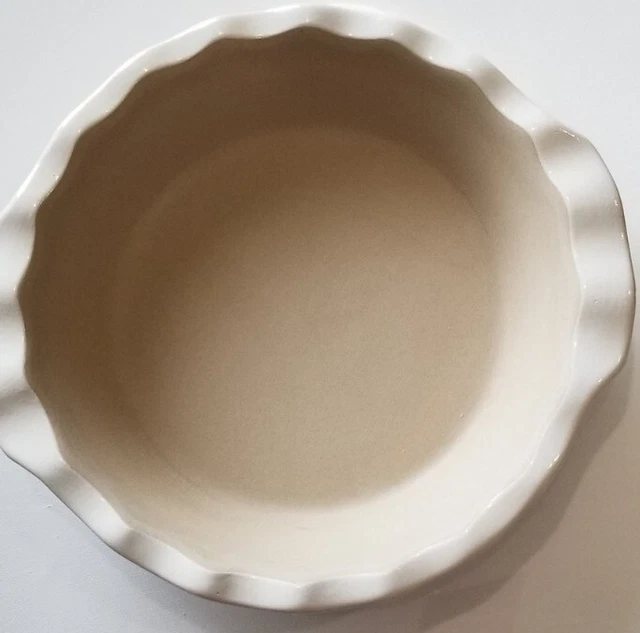 PAMPERED CHEF FAMILY HERITAGE Stoneware Scalloped DEEP DISH PIE PLATE