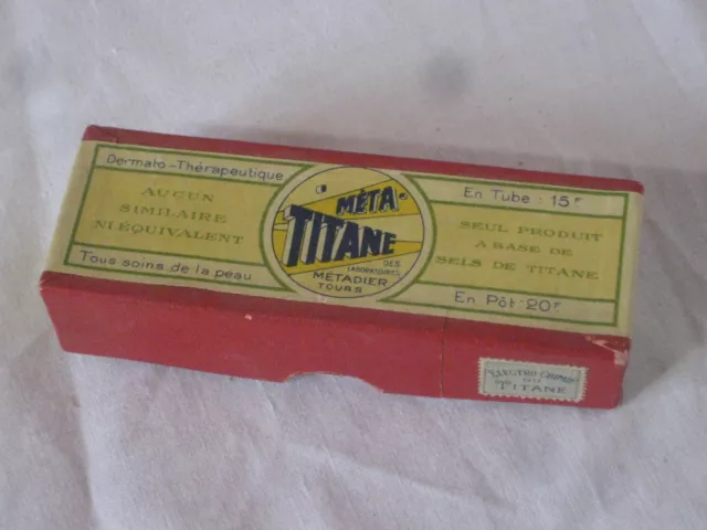 Boite ancienne en carton Méta Titane  11,5 x 4 cm