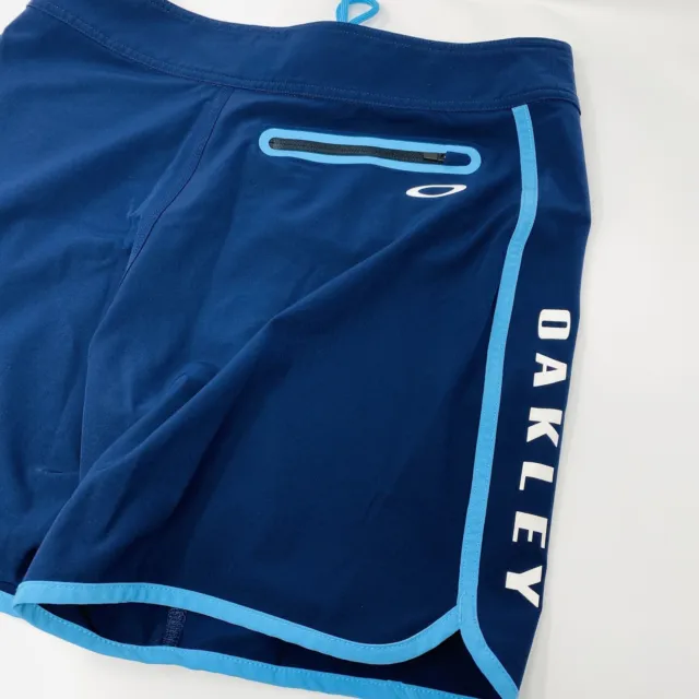 Oakley Men Size 30 Performance Fit Swim Trunks Board Shorts Blue Athletic