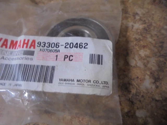 NOS OEM Yamaha Roulement Coupe Pont
