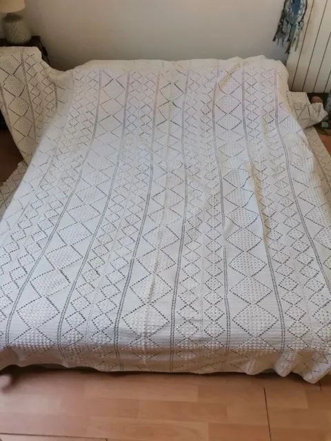 Ancien couvre lit fait main crochet vintage retro année 60-70