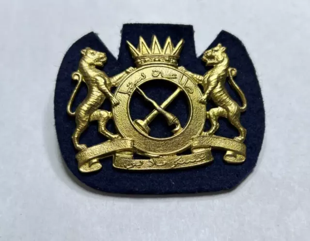 1933-58 Royal Malay Regt 4th Battalion Backed Cap Badge 55 x 43 mm