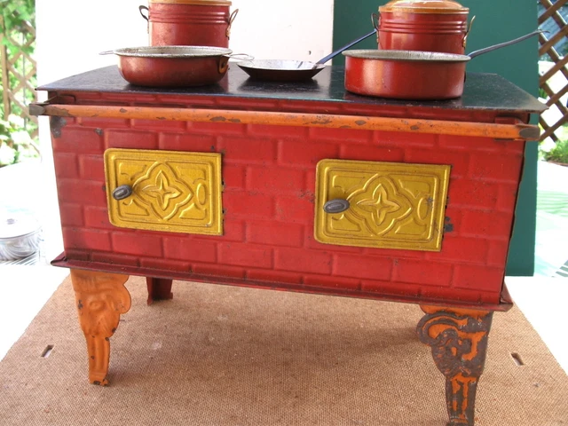 ANCIENNE CUICINIÈRE DE poupée en tôle hauteur20 cm largueuer 21 cm sans marque EUR 35,00 ANCIENNE CUICINIÈRE DE poupée en tôle hauteur20 cm largueuer 21 cm sans marque EUR 35,00