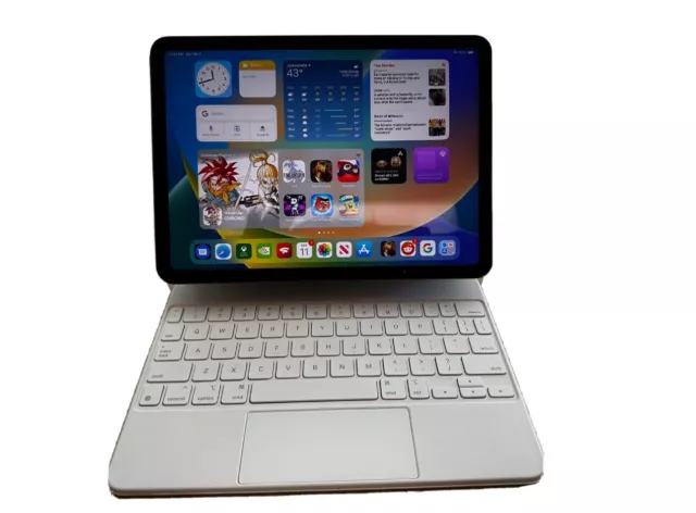Apple iPad Air 5th Gen. 256GB, Wi-Fi, 10.9in - Space Gray with Magic Keyboard
