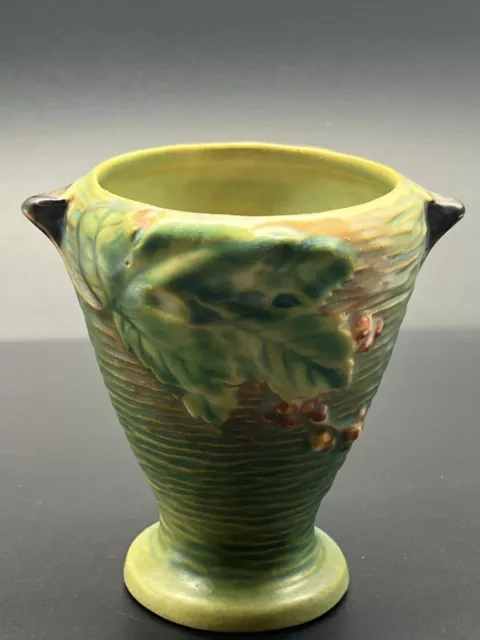 Rare 1940S Roseville Art Pottery Green Bushberry Vase With Two Handles 28-4 $ 49