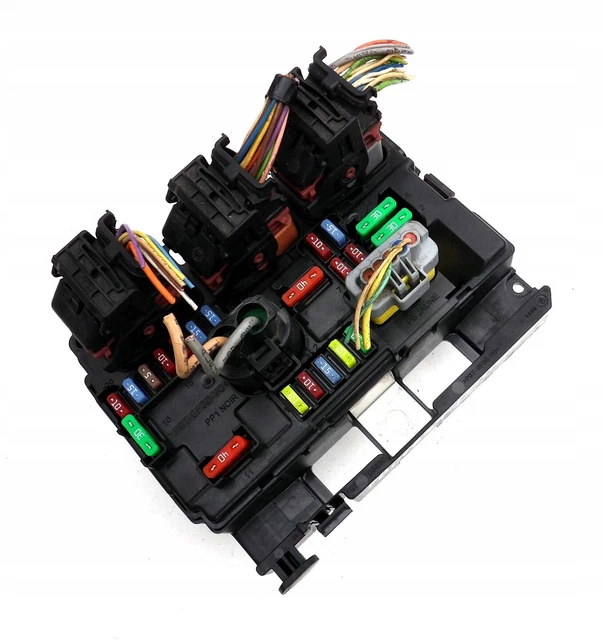 box-fusibile-citro-n-peugeot-9667199680-centralina-fuse-box-eur-233-99