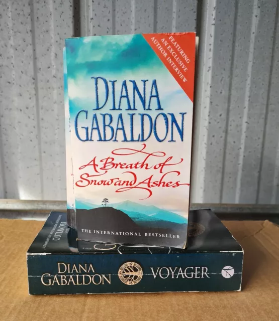 2 Diana Gabaldon Book Bundle Voyager & Breath of Snow and Ashes Fiction Novels