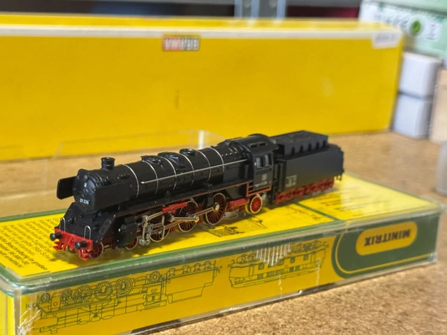 Locomotive à Vapeur Arnold Type 030 - Échelle N 1/160 - Modèle Réduit