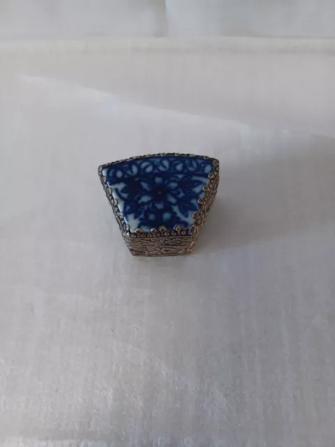 Antique Qing Blue Floral Porcelain Shard Hand Made Silver Tone Trinket/ Pill Box