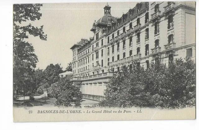 61 Bagnoles De L Orne  Le Grand Hotel Vu Du Parc