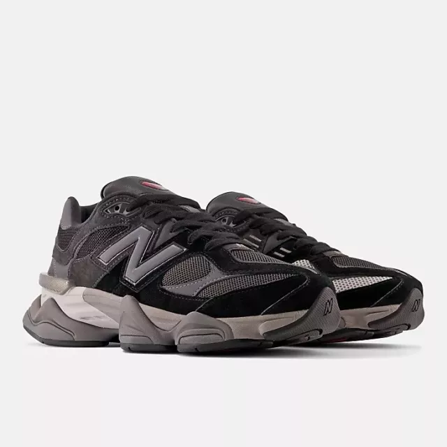 SCARPE DA GINNASTICA New Balance 9060 in nero e grigio scuro