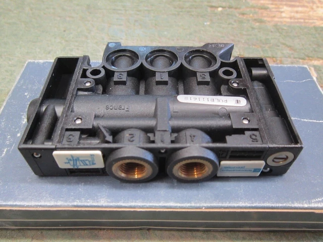 1 Inline-Ventil 4-Wege 2 Position Telemecanique PVLB111618 Neu0