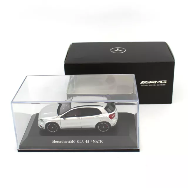 Mercedes-Benz Modellauto 1:43 PKW GLA X156 GLA45 AMG Edition 1