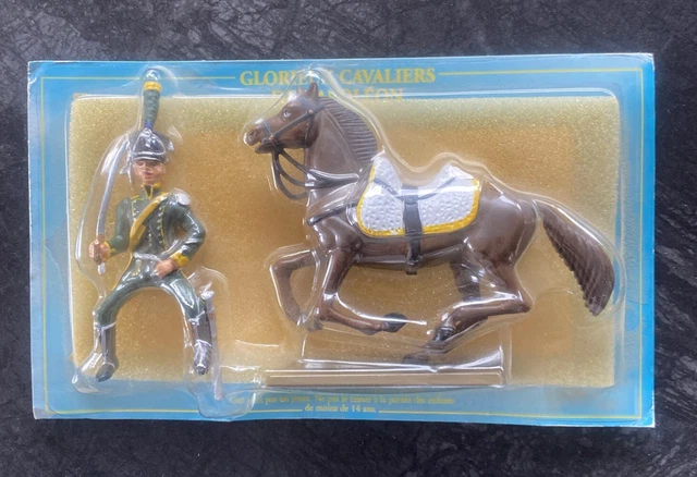 Lot de 41 figurines de Cavalerie en plomb des guerres napoléonniennes, 20e siècl
