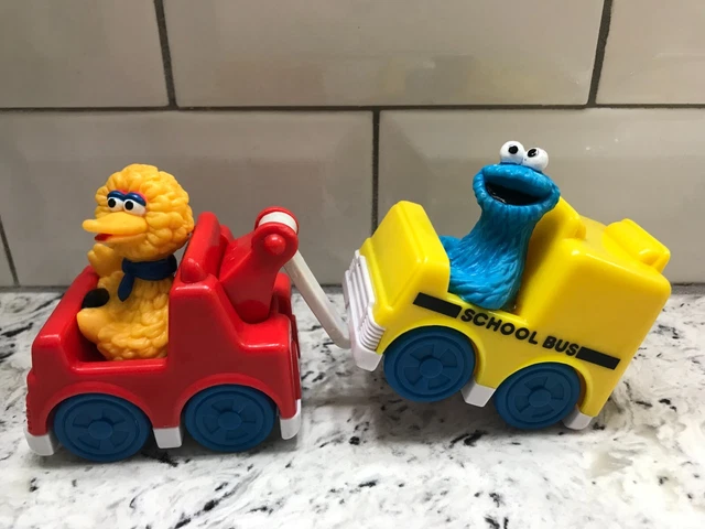 VINTAGE SESAME STREET Cookie Monster School Bus Big Bird Tow Truck 1993 
