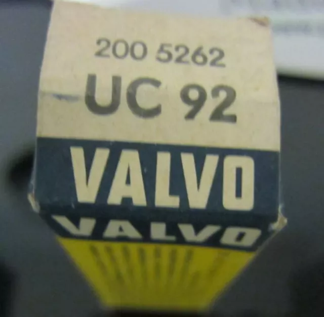 Valvula-Tube-Röhre Uc92 Nos New Nib..