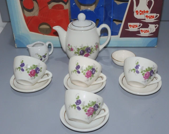 Lot Dînettes Anciennes - Cafetières, Tasses, Assiettes Dépareillées - Occasion