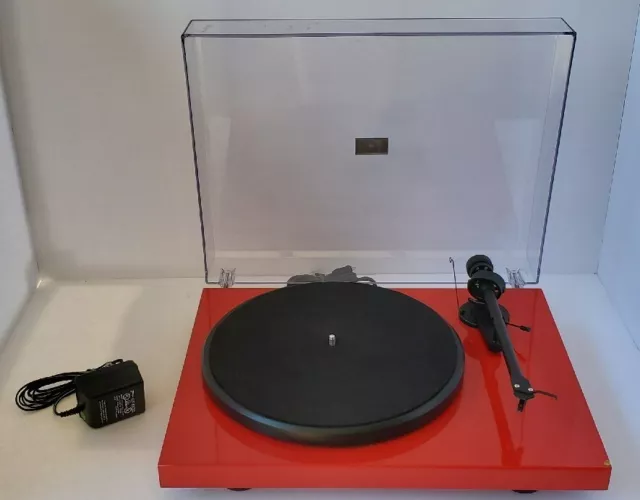 Pro-Ject Debut III Turntable - ORTOFON Cartridge