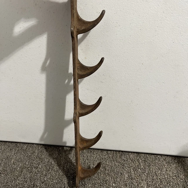 Antique Cast Iron Barn Horse Tack Harness Wall Rack Holder Farm Angled Tool Hook 2