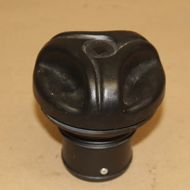 Sea-Doo 2002-2003 RX DI Fuel Neck Gas Cap Socket Filler Fill Fitting 275500231