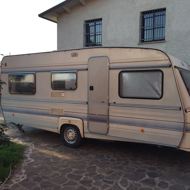Roulotte WILK DE LUXE 500TE Roulotte WILK DE LUXE 500TE