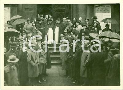 1935 ca TORINO Messa degli Artisti alla Chiesa SANTISSIMA TRINITA' *Fotografia
