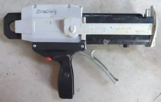 MIXPAC DM 200 / 0536 Epoxy Glue Gun Dispenser Swiss Made PL 200-01 1:1/2:1