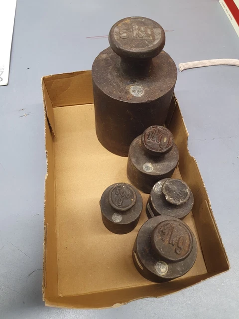 Antike Präzisions-Gewichte für Waagen aus Gusseisen u. Messing 10gr - 5kg