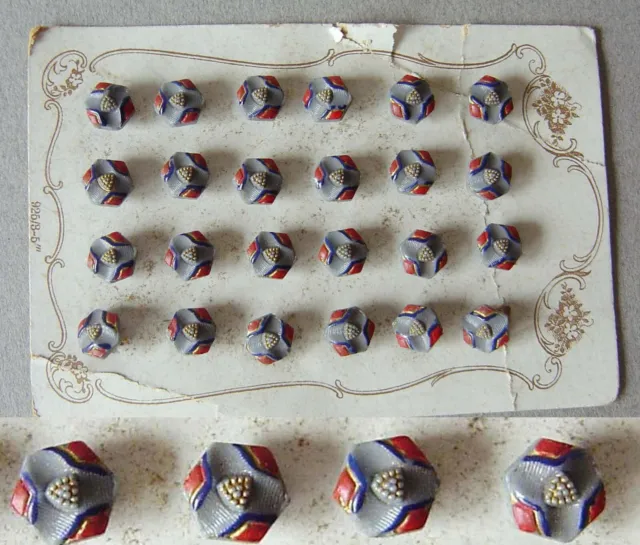 24 anciens petits BOUTONS Art Déco verre moulé gris rouge old glass buttons