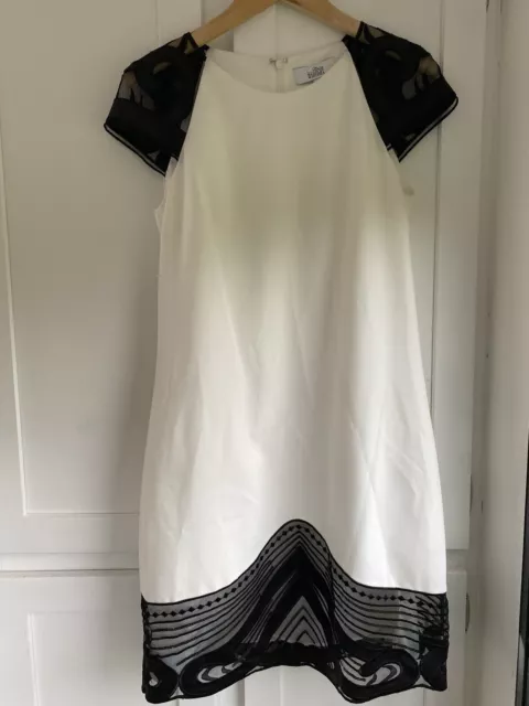 NWT Badgley Mischka Belle Dress Ivory Black Sheath Size 8 Lace Trim Sequin