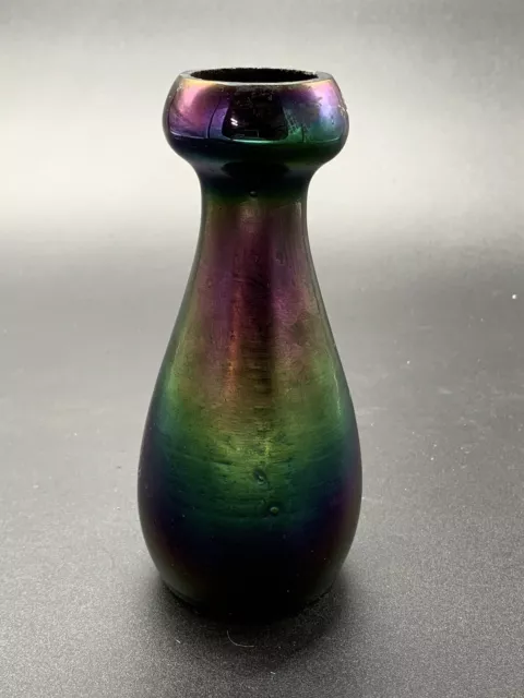 Ancien Vase En Verre Irisé Pétrole Gousse D’ Ail Loetz Kralik