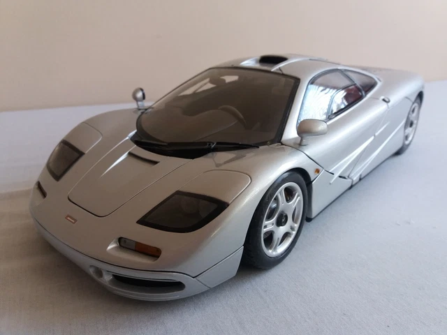 McLaren F1 Roadcar grün-met. Paul´s Model Art 530133870 in der 1zu87
