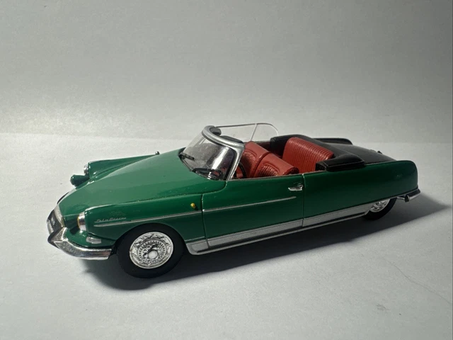 Matrix - 1:43 - Citroën Henri Chapron DS Majesty 1966