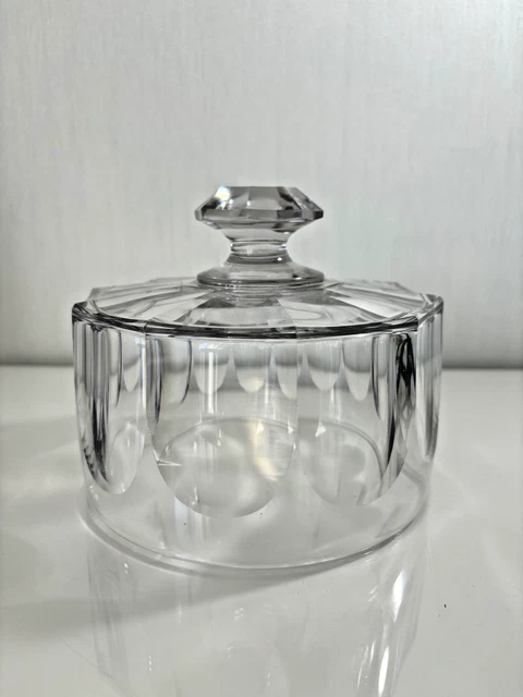 Flacon à parfum modèle Nancy en cristal de Baccarat h : 14 cm - Vendu