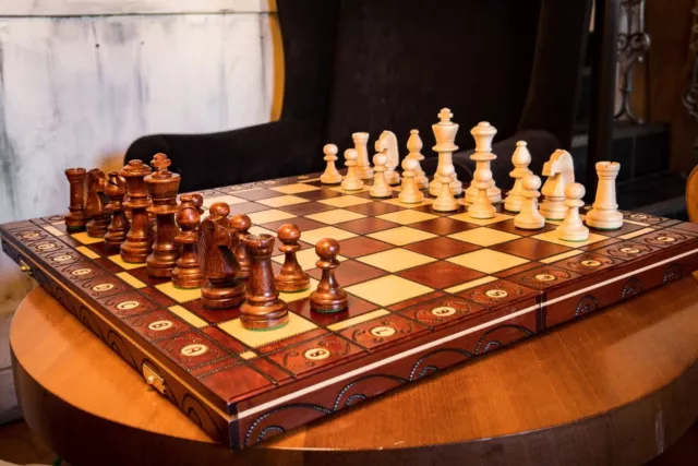 Jeu d'Échecs Européen en Bois d'Érable - Échiquier Décoratif avec Motifs Slaves