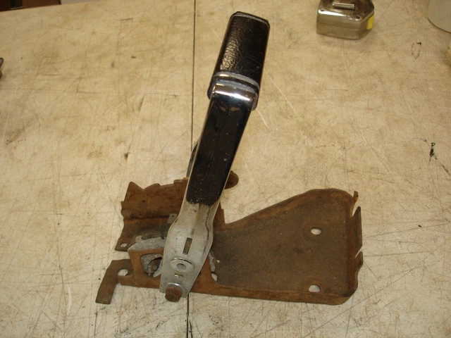 1968 1969 Camaro SS Z28 Automatic Horseshoe Console / Floor Shifter Original GM