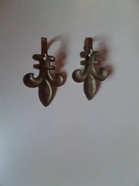 Vintage pair of 2 French brass wall coat hat hook Fleur de lys bronze gold color 11