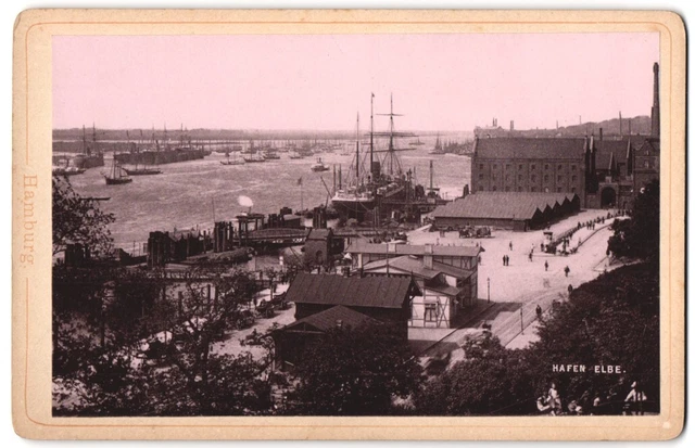 Fotografie unbekannter Fotograf, Ansicht Hamburg, Blick auf die Hafen Elbe mit