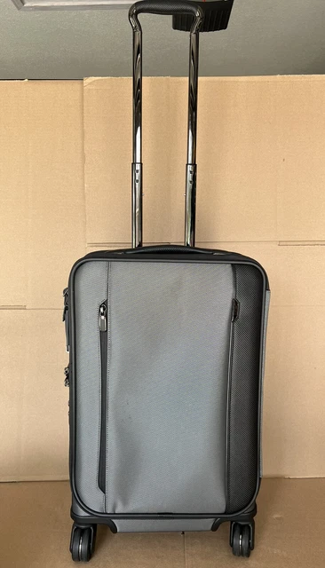 Tumi Arrive 3 International Dual Access 4 Wheel Carry-On 25503960 Titanium Grey