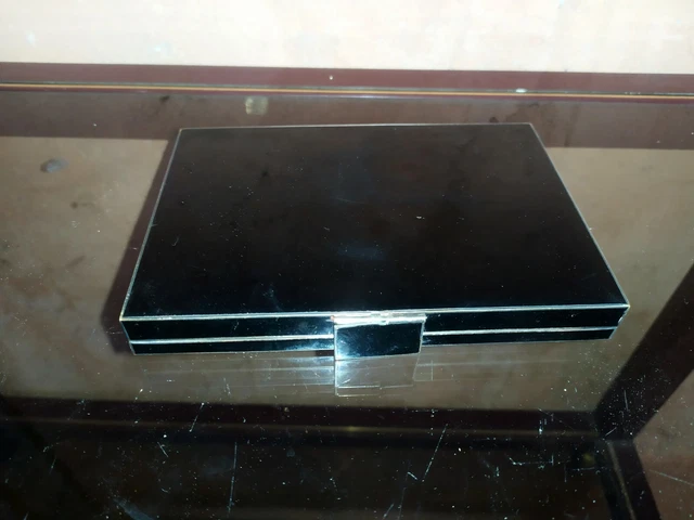 Poudrier Vintage Hermès En Or 18k Et Argent Laqué Noir - Occasion (objet De Luxe Porté)