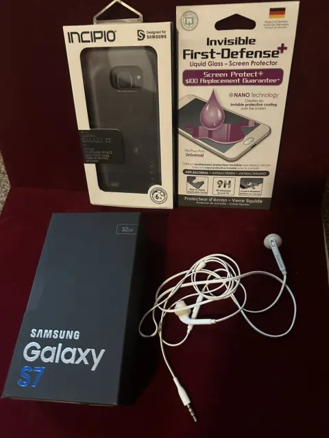 Samsung Galaxy S7 Factory Unlocked 32gb (Case, Headphones And Screen Protector)