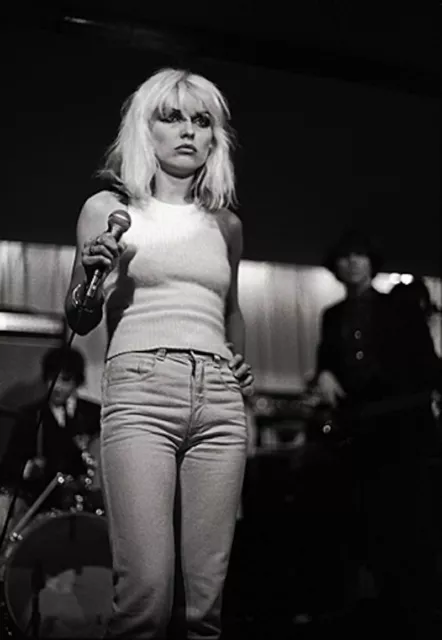 Debbie Harry (BLONDIE)  8x10  Photo