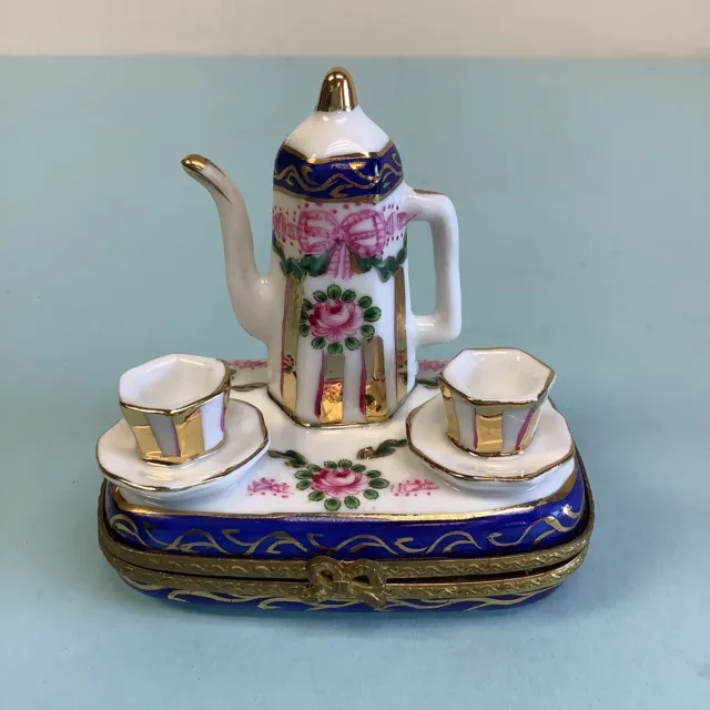 Royal Danube 1886 Trinket Box ‘Tea for Two’ 2 3/4” H