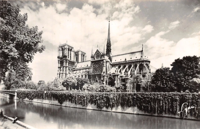 75-Paris La Cathedrale Notre Dame Et Le Square De L Eveche-N�4481-G/0107