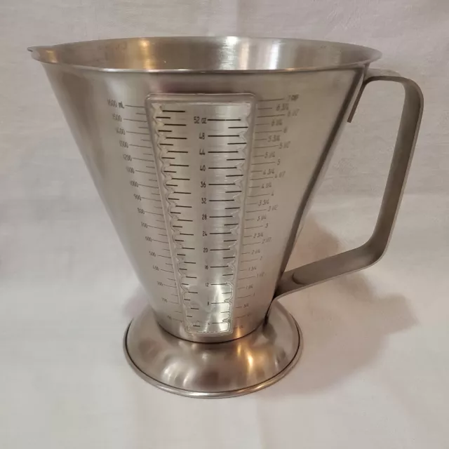 Amco 18/8 Stainless Steel Measuring Cup Pitcher Spout 52 oz 7 Cups 2 Quarts 8362